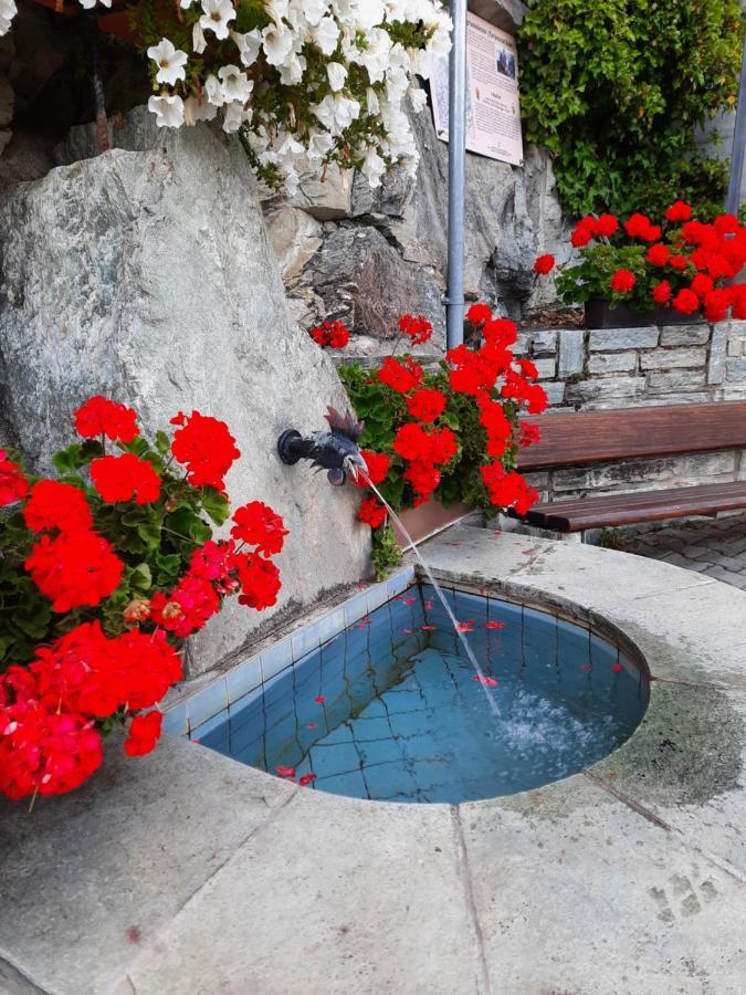 Bergbeiz Morgenrot B&B Embd Exterior photo